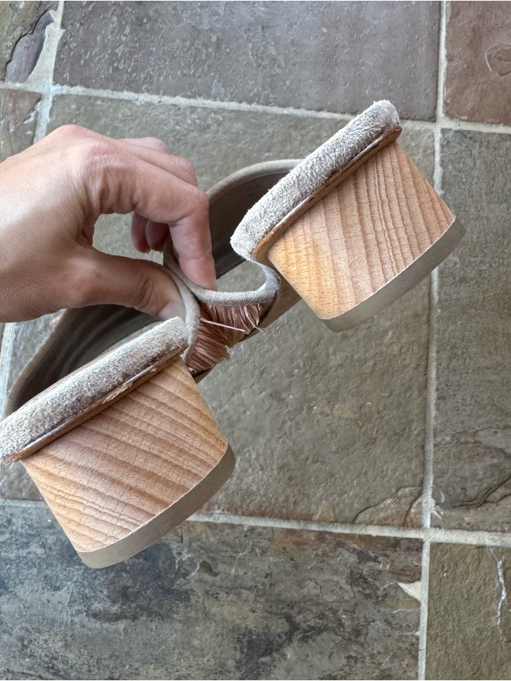 Donald J. Pliner Beige Reise Slide Mules with Pink and Yellow Raffia Fringe sz 8 - Picture 4 of 7